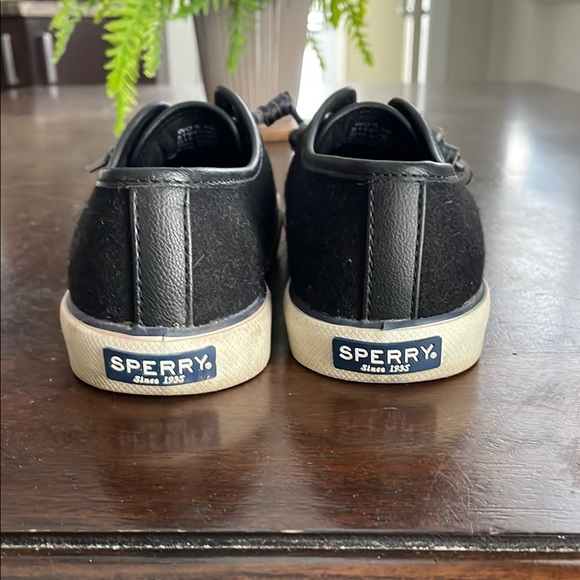Sperry women’s Black Canvas Sneakers - Picture 2 of 4